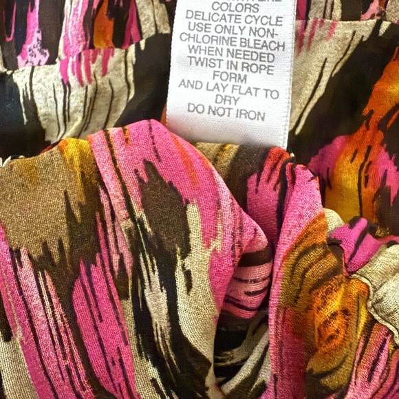 Avenue Pleated Pencil Maxi Skirt in Orange and Red - Picture 5 of 5